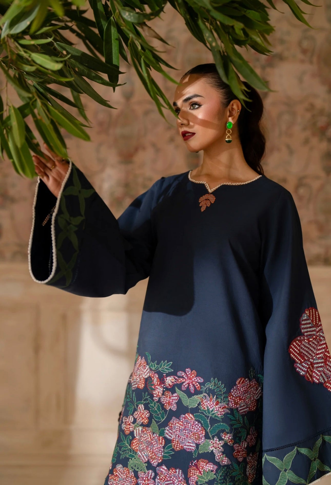 NAVY FLORA