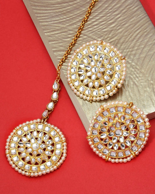 TRADITIONAL KUNDAN & PEARLS EARRING WITH MAANG TIKKA SET