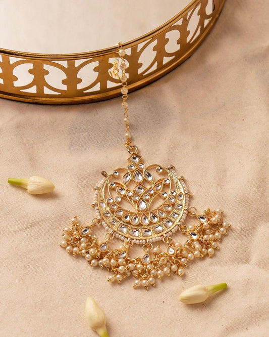 GOLD KUNDAN MAANG TIKKA