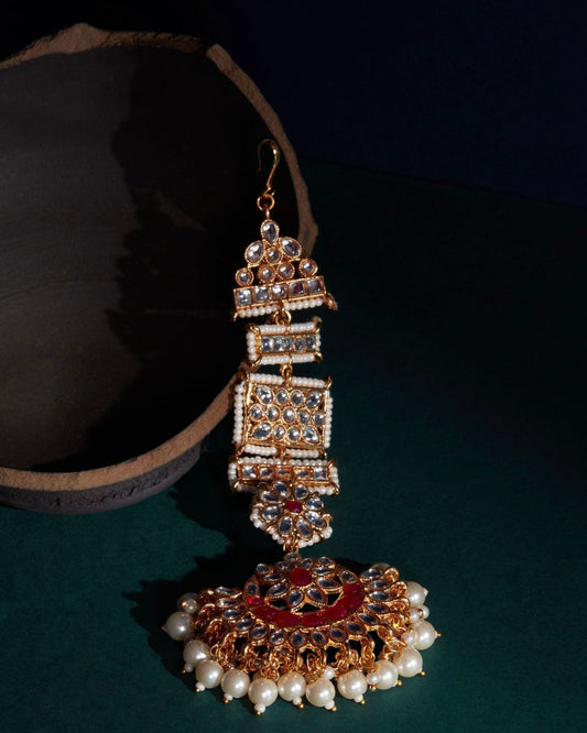 PINK KUNDAN STATEMENT MAANG TIKKA