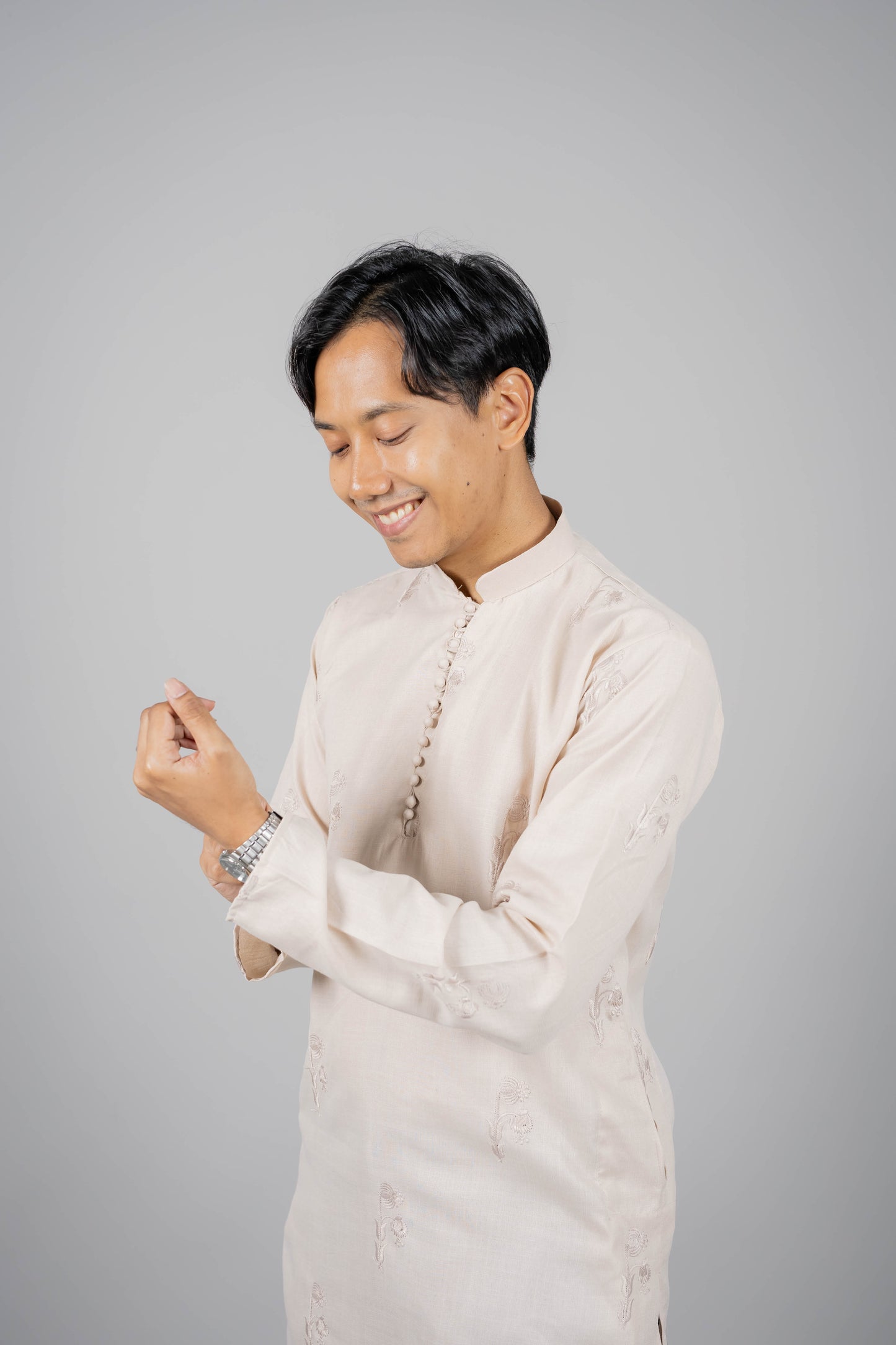 DESERT SAND - embroidered kurta