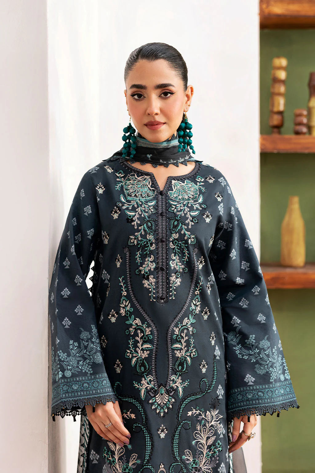 DARK TEAL
